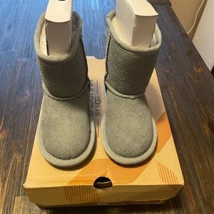 Toddler KOOLABURRA BY UGG boot